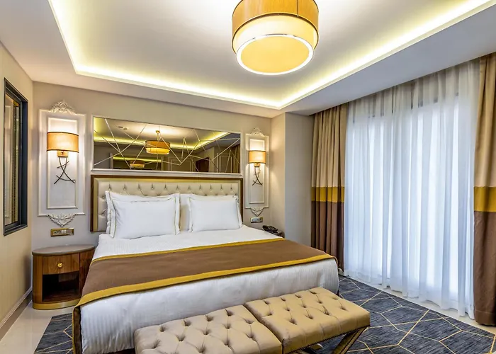 Beethoven Senfoni Hotel 4*